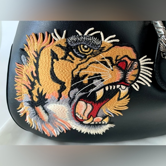 NWT Gucci’s Dionysus Double Tiger Hobo Bag with additional web canvas strap. - Picture 10 of 12